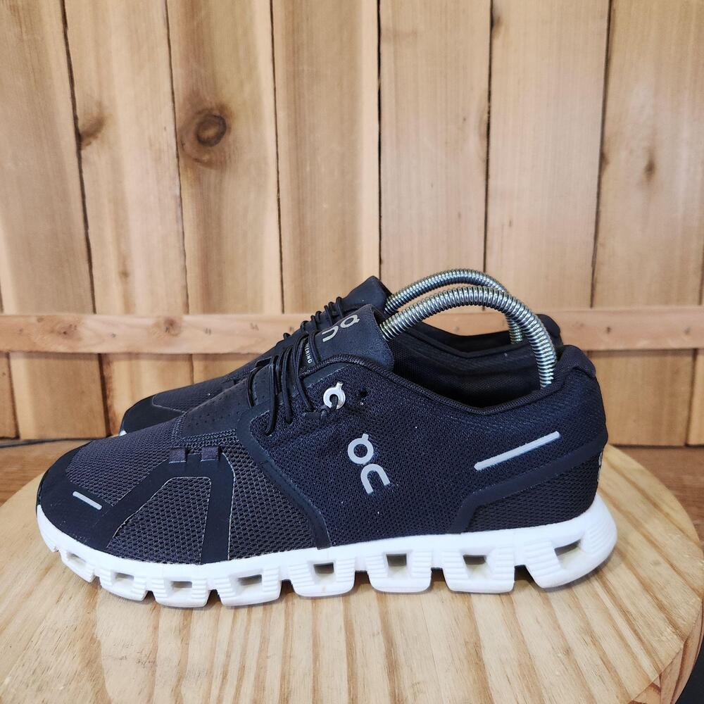 On Cloud 5 Shoes Womens 9 Black Mesh Running Sneakers CloudTec Athletic Comfort